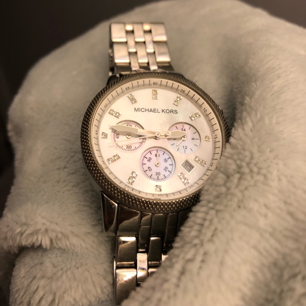 Michael Kors Mother of Pearls StainlessSteel Watch
